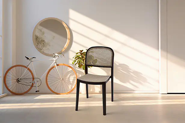 Italica 5253 Armless Plastic Chair
