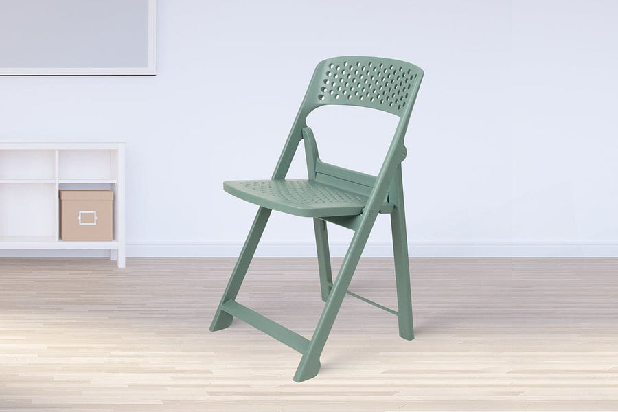 Cheap plastic folding clearance chairs