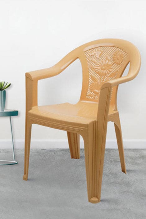 Comfort plastic on sale chair price